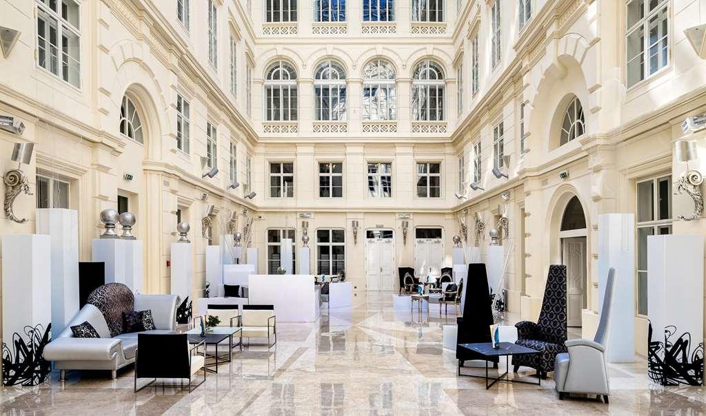 บาร์เซโล บรโน พาเลซ Hotel เบอร์โน ภายใน รูปภาพ The interior of the museum
