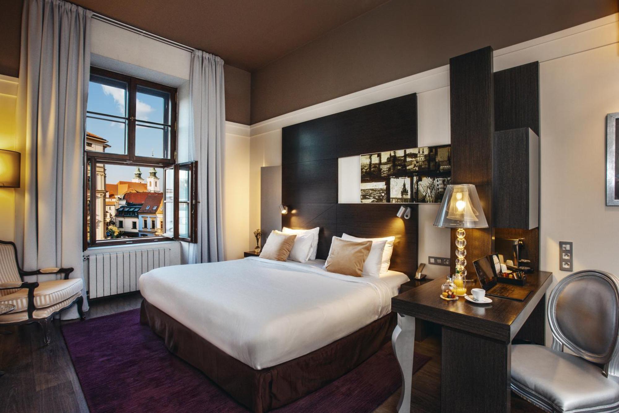 บาร์เซโล บรโน พาเลซ Hotel เบอร์โน ภายนอก รูปภาพ